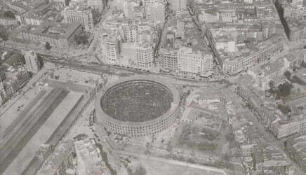 1933 Plaza De Toros